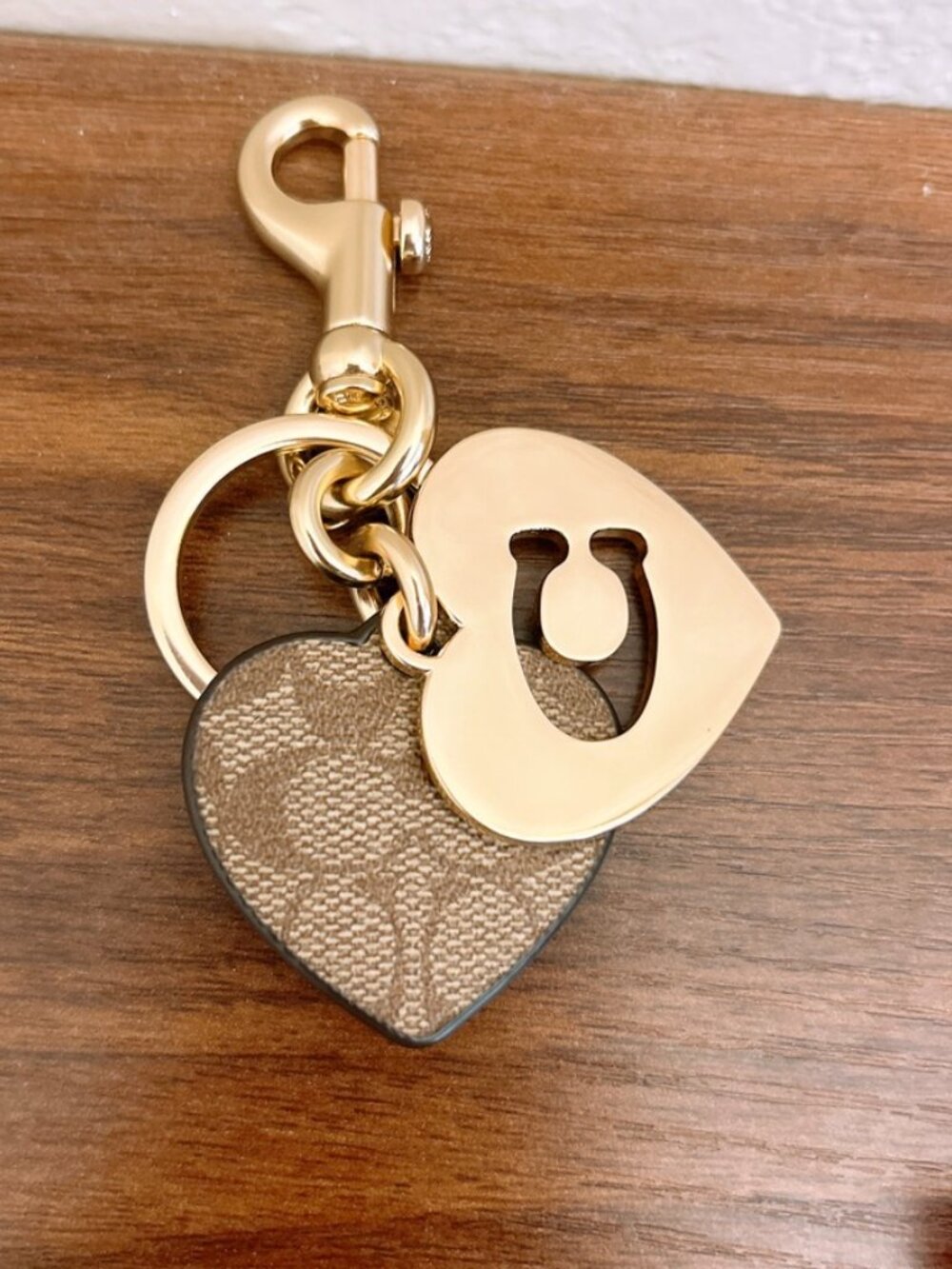 nwt coach Hearts Key Ring In Signature Canvas cz931